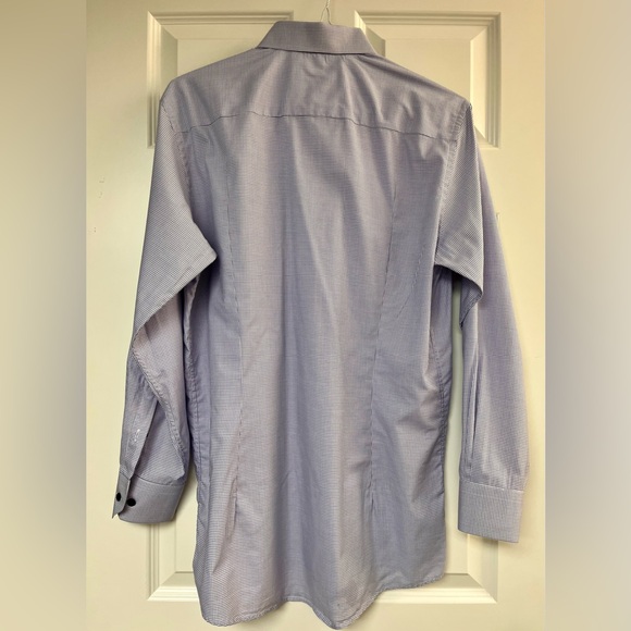 Beautiful Eton dress shirt with special blue buttons. Size 42/16.5/32 sleeves. - Picture 3 of 3
